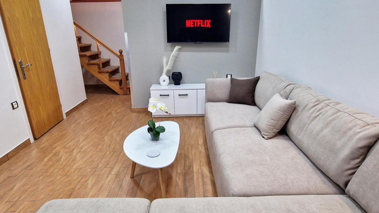 Pg Luxury Apartment Kavála ภายนอก รูปภาพ