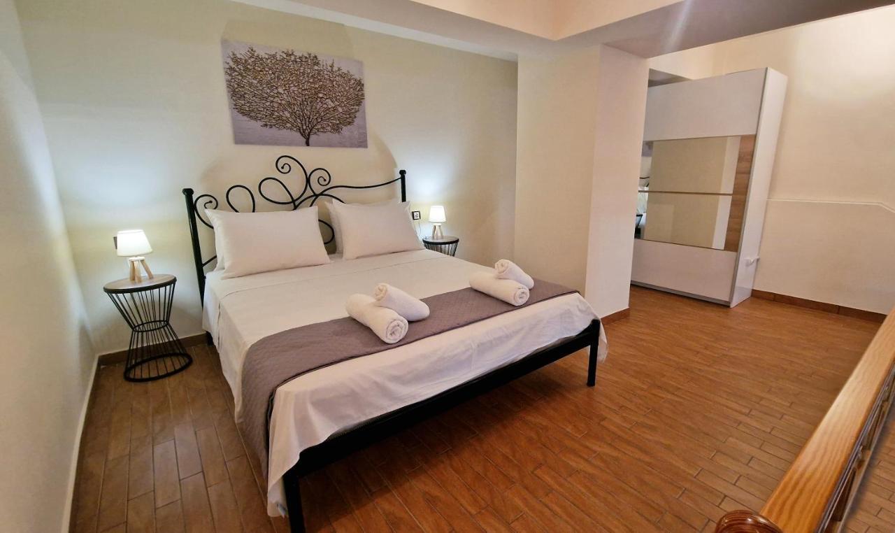 Pg Luxury Apartment Kavála ภายนอก รูปภาพ