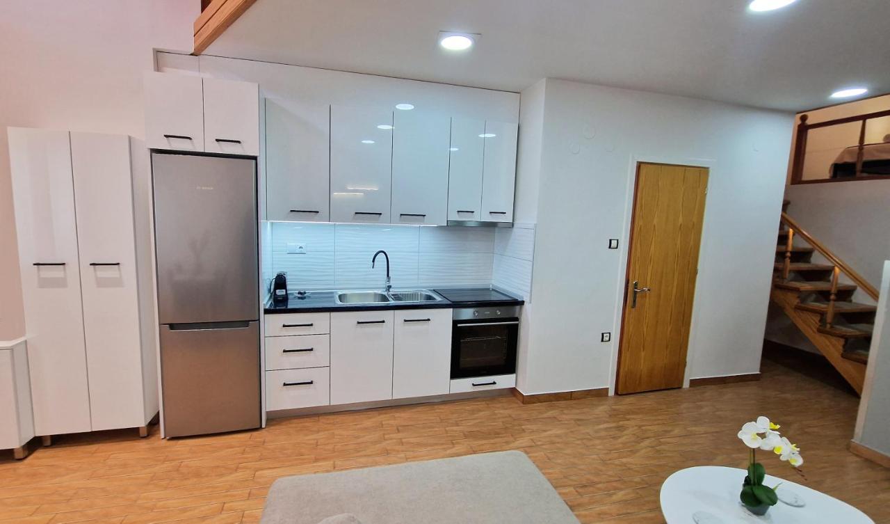 Pg Luxury Apartment Kavála ภายนอก รูปภาพ