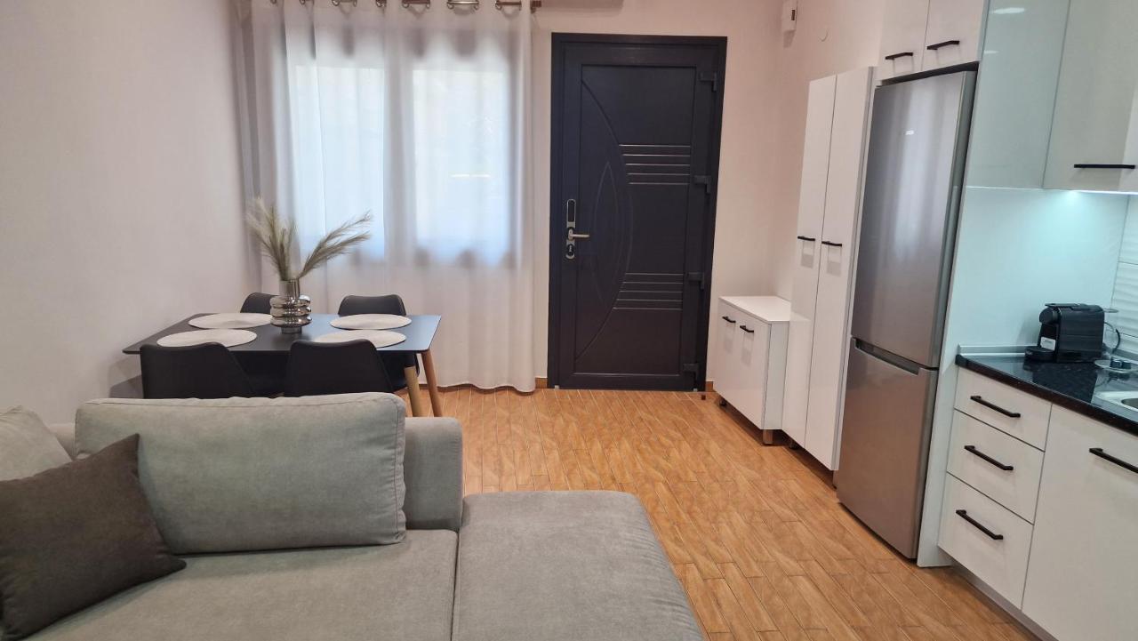 Pg Luxury Apartment Kavála ภายนอก รูปภาพ