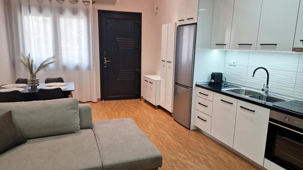 Pg Luxury Apartment Kavála ภายนอก รูปภาพ